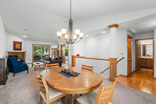 2996 Highcourte, Roseville, MN 55113
