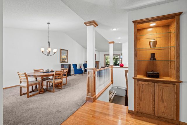 2996 Highcourte, Roseville, MN 55113
