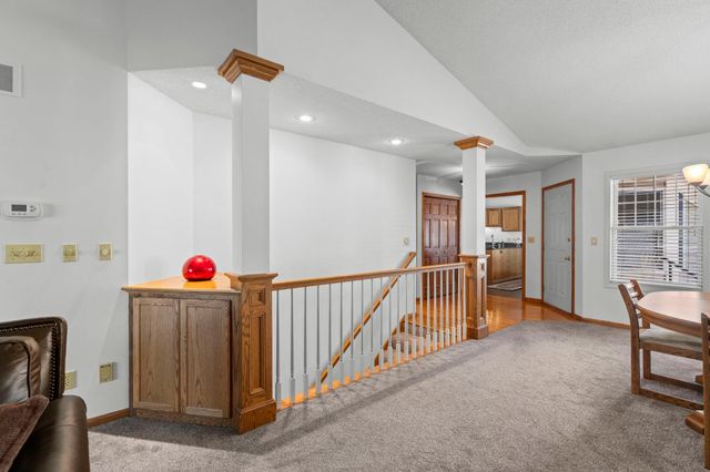 2996 Highcourte, Roseville, MN 55113