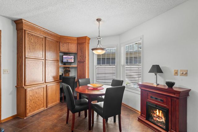 2996 Highcourte, Roseville, MN 55113