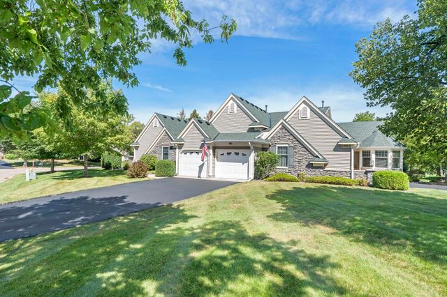 2996 Highcourte, Roseville, MN 55113