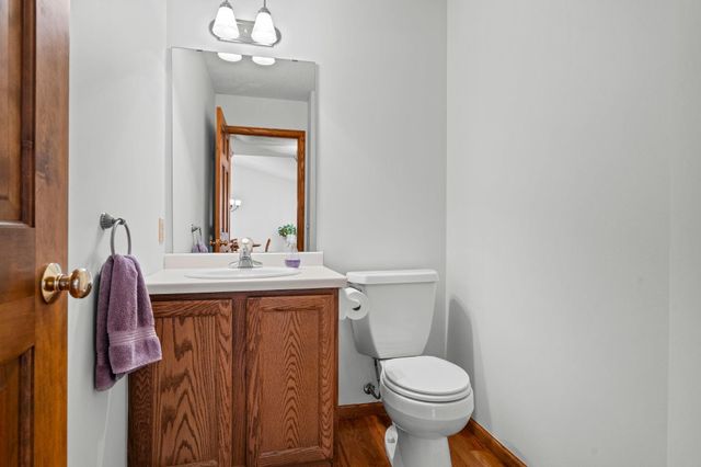 2996 Highcourte, Roseville, MN 55113