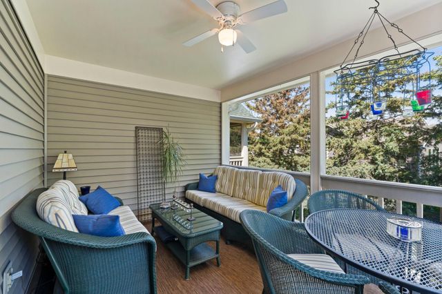 2996 Highcourte, Roseville, MN 55113