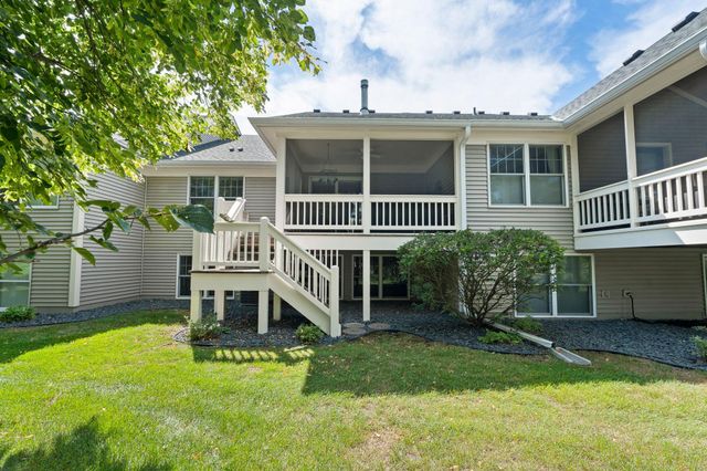 2996 Highcourte, Roseville, MN 55113