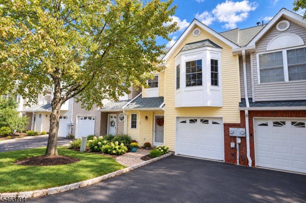 28 Angela Way, Berkeley Heights Twp., NJ 07922 — exterior