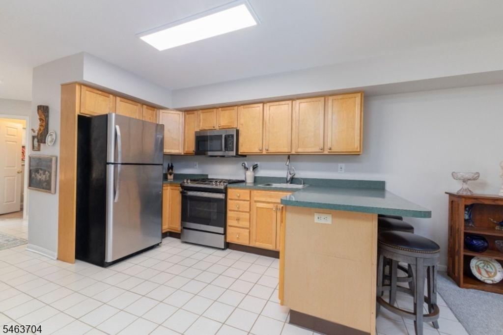 28 Angela Way, Berkeley Heights Twp., NJ 07922 — photo 4