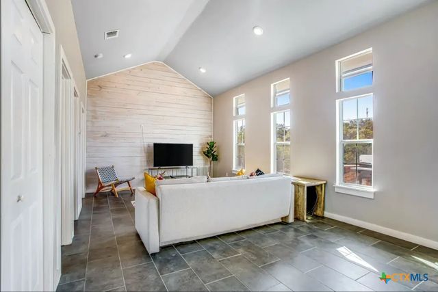 316 Cloud Top, Canyon Lake, TX 78133