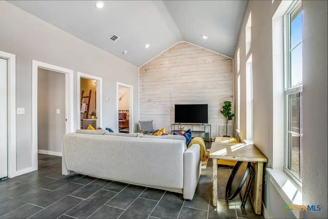 316 Cloud Top, Canyon Lake, TX 78133