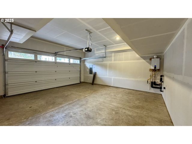 17614 Sw Watchman Ln, Beaverton, OR 97007