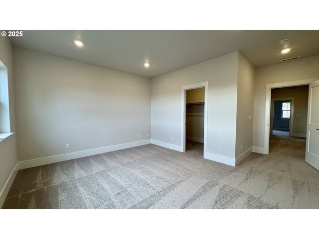 17614 Sw Watchman Ln, Beaverton, OR 97007