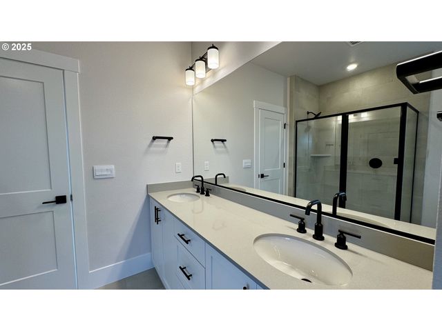 17614 Sw Watchman Ln, Beaverton, OR 97007