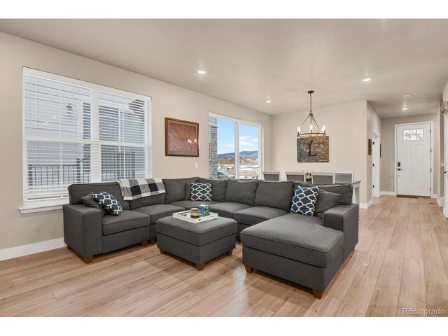 8217 Monte Vista Cir, Littleton, CO 80125