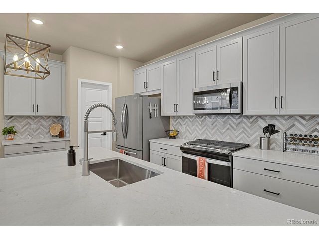8217 Monte Vista Cir, Littleton, CO 80125