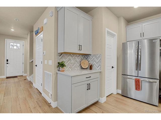 8217 Monte Vista Cir, Littleton, CO 80125