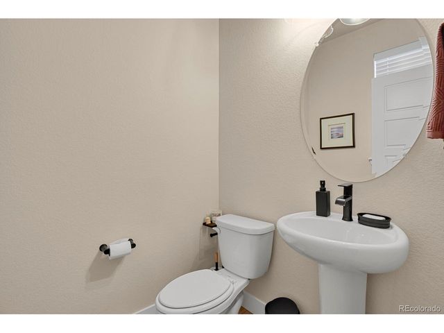 8217 Monte Vista Cir, Littleton, CO 80125