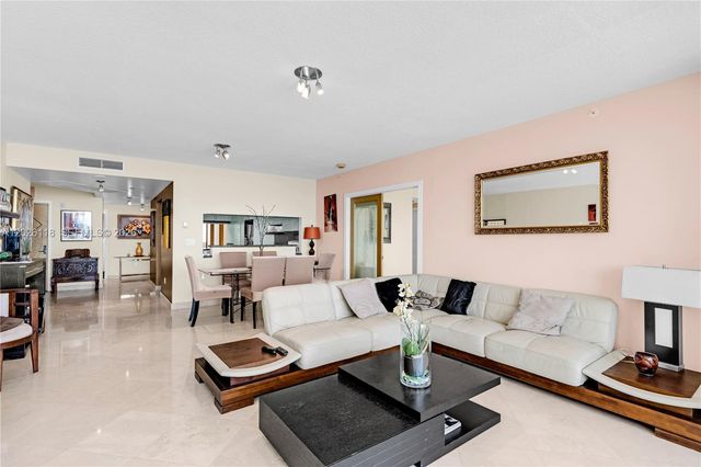 1455 Ocean Dr 1106, Miami Beach, FL 33139