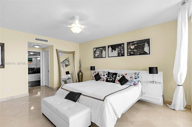 1455 Ocean Dr 1106, Miami Beach, FL 33139