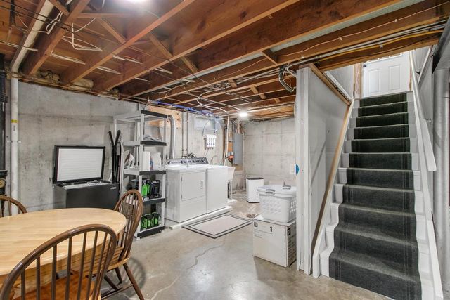1812 W Rugby Road, Janesville, WI 53545