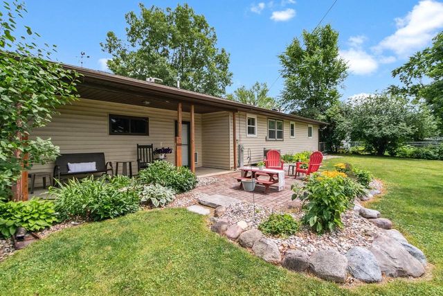 1812 W Rugby Road, Janesville, WI 53545