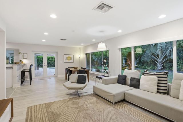 2001 Embassy Drive, West Palm Beach, FL 33401