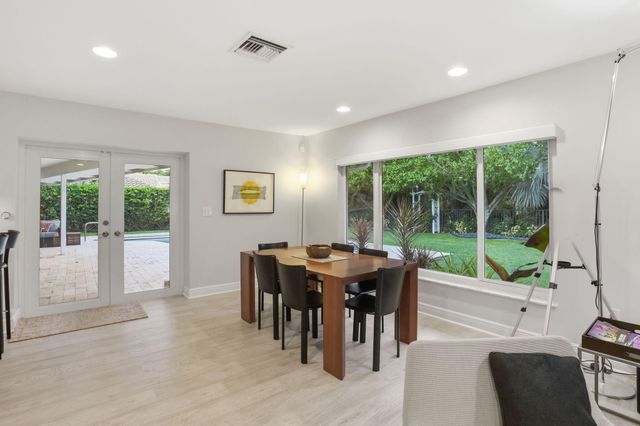 2001 Embassy Drive, West Palm Beach, FL 33401