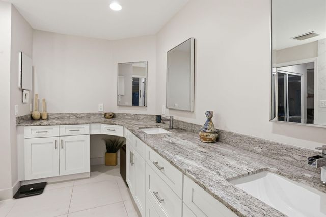 2001 Embassy Drive, West Palm Beach, FL 33401