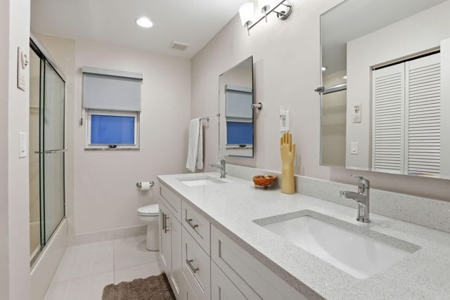 2001 Embassy Drive, West Palm Beach, FL 33401