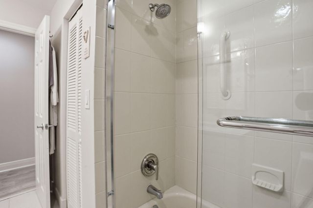 2001 Embassy Drive, West Palm Beach, FL 33401