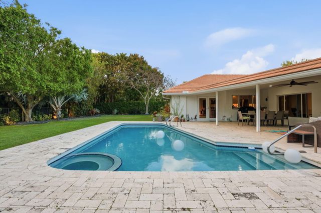 2001 Embassy Drive, West Palm Beach, FL 33401