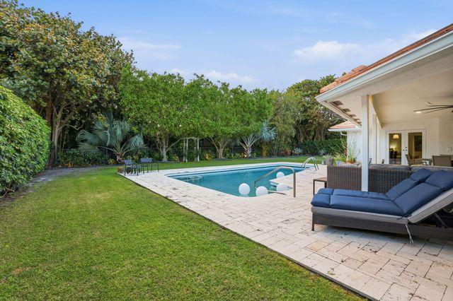 2001 Embassy Drive, West Palm Beach, FL 33401