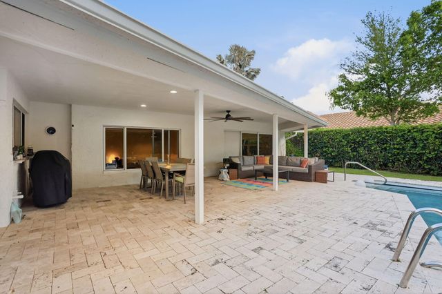 2001 Embassy Drive, West Palm Beach, FL 33401