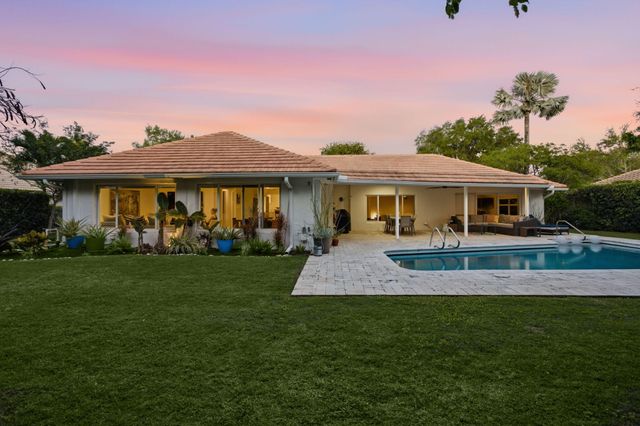 2001 Embassy Drive, West Palm Beach, FL 33401