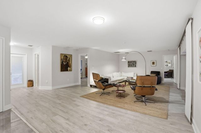 2001 Embassy Drive, West Palm Beach, FL 33401