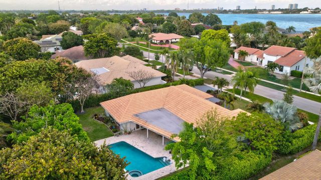 2001 Embassy Drive, West Palm Beach, FL 33401