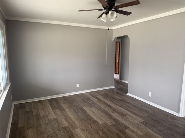 26700 Grandmont Street, Roseville, MI 48066