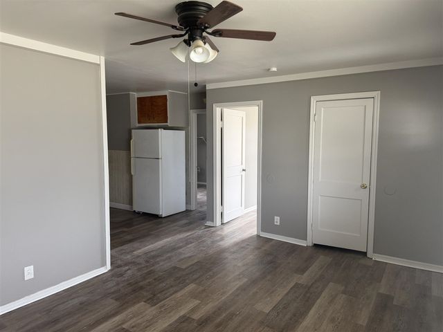 26700 Grandmont Street, Roseville, MI 48066