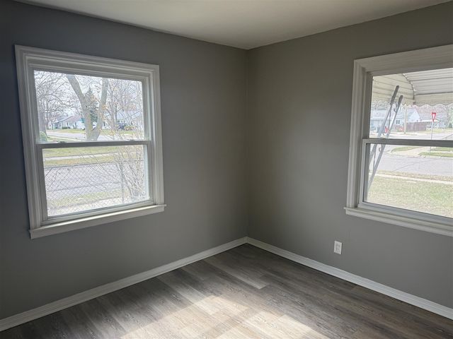 26700 Grandmont Street, Roseville, MI 48066