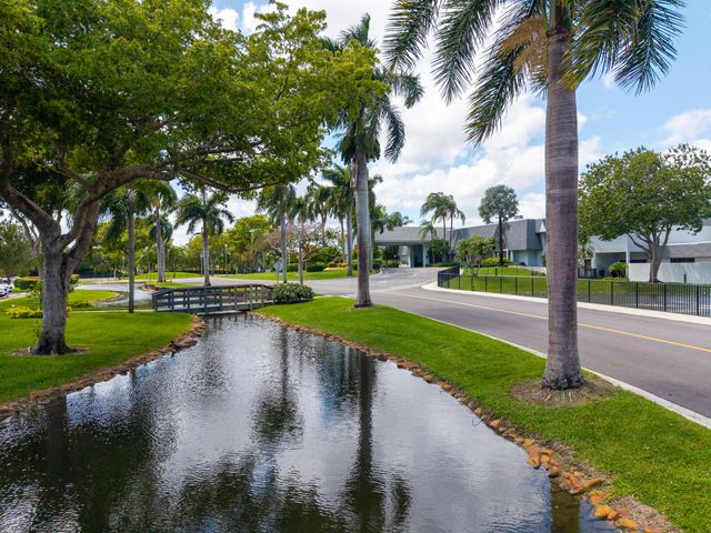 14500 Stirling Way 403, Delray Beach, FL 33446