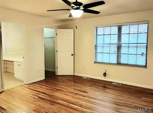 2049 Kentmore Lane, Chesterfield, MO 63017