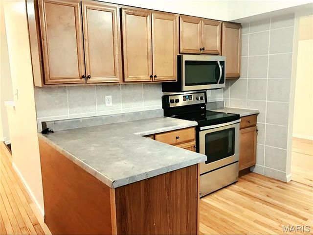 2049 Kentmore Lane, Chesterfield, MO 63017