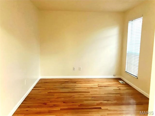 2049 Kentmore Lane, Chesterfield, MO 63017