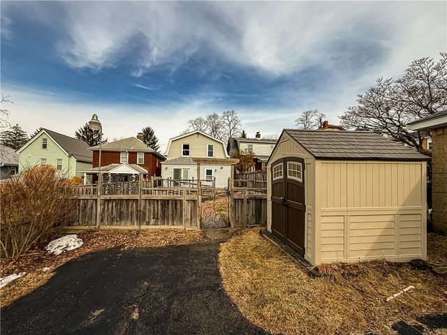 361 Highland Ave, West View, PA 15229