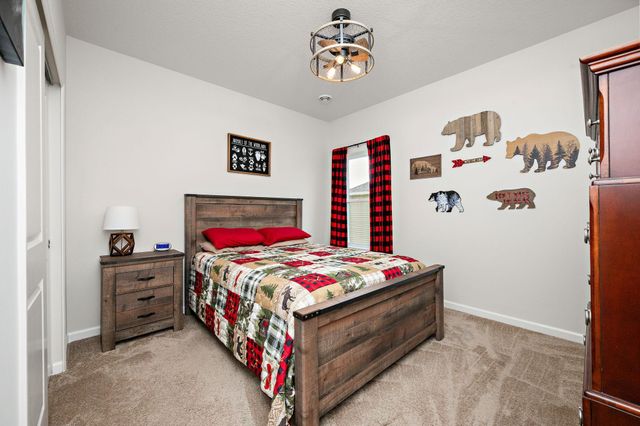 10188 Twin Lakes Parkway NW, Elk River, MN 55330