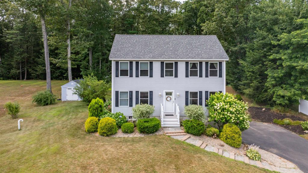 6 Cortland Drive, Epping, NH 03042
