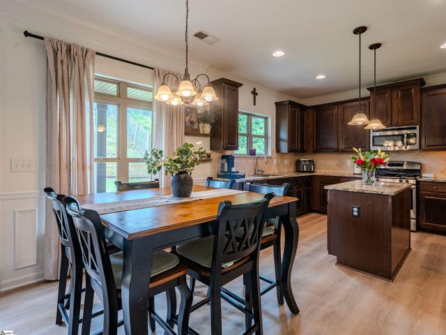112 Border Avenue, Simpsonville, SC 29680