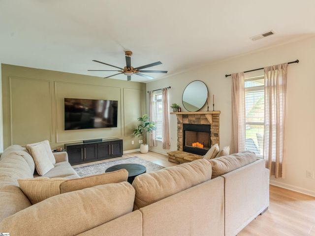 112 Border Avenue, Simpsonville, SC 29680