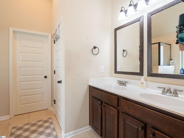 112 Border Avenue, Simpsonville, SC 29680