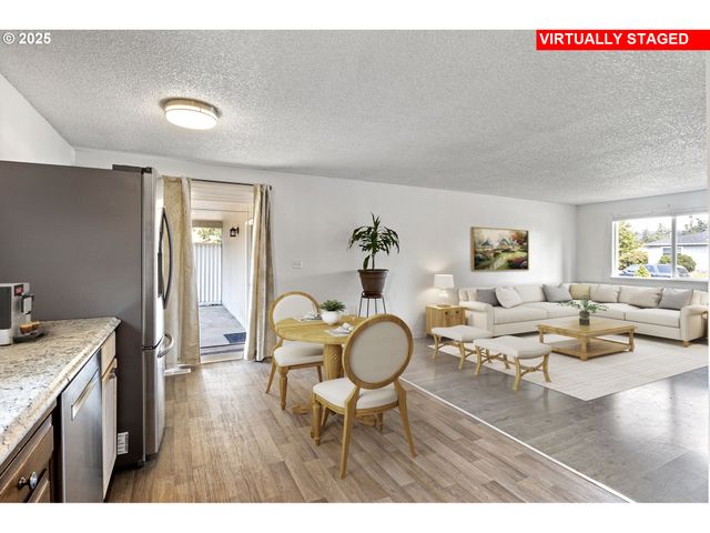 1515 W HARRISON Ave, Cottage Grove, OR 97424