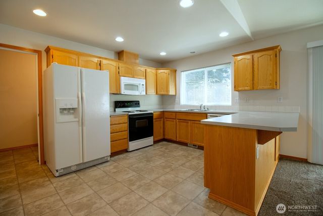 5306 5308 51st Avenue Ct W, University Place, WA 98467