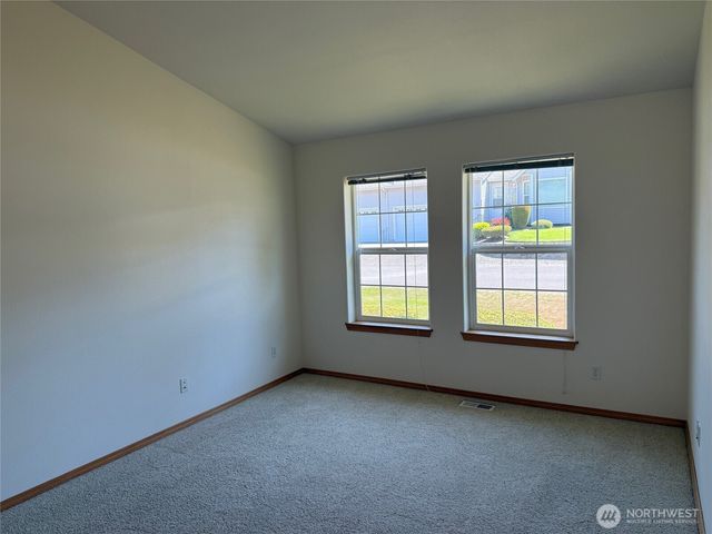 5306 5308 51st Avenue Ct W, University Place, WA 98467